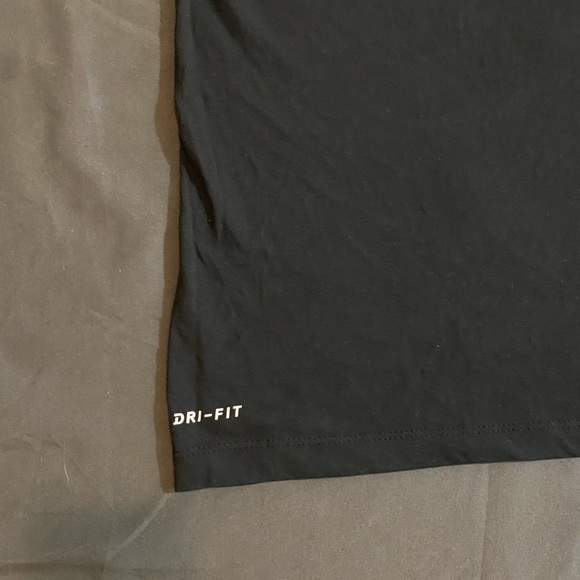 ***3/$30***Nike Mens Tank Top Size XL - Picture 3 of 3